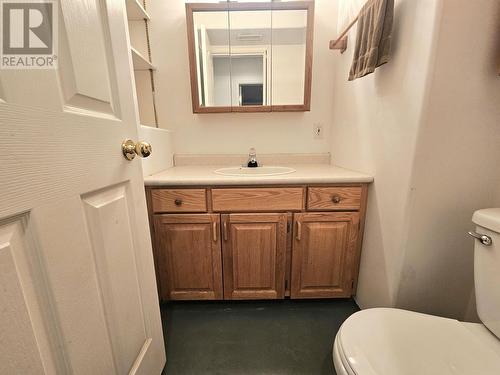 1002 Maple Heights Road, Quesnel, BC - Indoor Photo Showing Bathroom