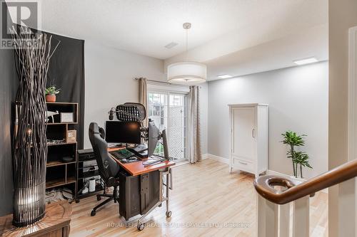 10 - 5080 Fairview Street, Burlington (Appleby), ON - Indoor Photo Showing Office