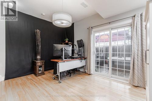 10 - 5080 Fairview Street, Burlington (Appleby), ON - Indoor Photo Showing Other Room