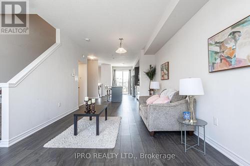 103 - 1890 Rymal Road, Hamilton (Hannon), ON - Indoor Photo Showing Living Room