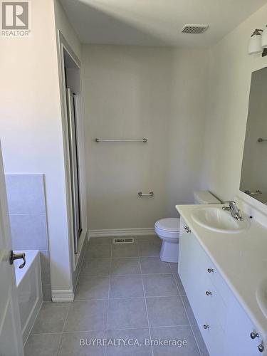 355 Beechwood Forest Lane, Gravenhurst, ON - Indoor Photo Showing Bathroom