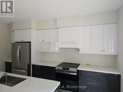 355 Beechwood Forest Lane, Gravenhurst, ON - Indoor Photo Showing Kitchen