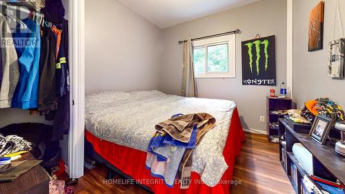 15 Richmond Street W, New Tecumseth (Tottenham), ON - Indoor Photo Showing Bedroom