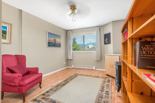 102-3808 35 Avenue, Vernon, BC - Indoor Photo Showing Other Room