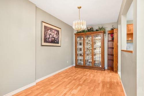 102-3808 35 Avenue, Vernon, BC - Indoor Photo Showing Other Room