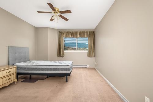 102-3808 35 Avenue, Vernon, BC - Indoor Photo Showing Bedroom