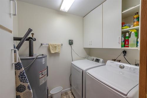 44 Bayview Crescent, Osoyoos, BC - Indoor Photo Showing Laundry Room