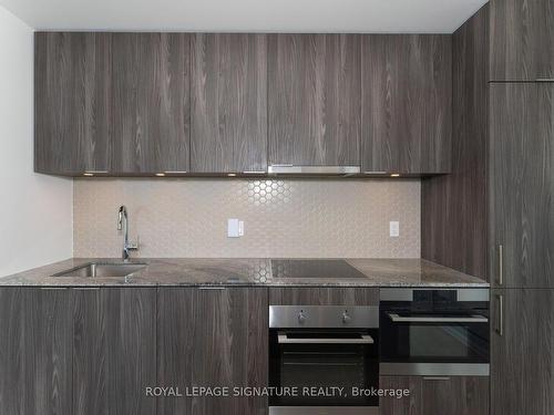 3305-15 Queens Quay E, Toronto, ON - Indoor Photo Showing Kitchen