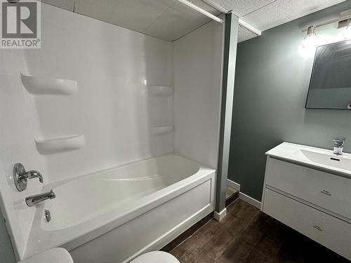 1112 96A Avenue, Dawson Creek, BC - Indoor Photo Showing Bathroom