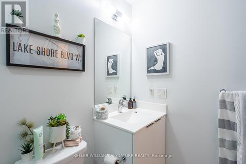 2014 - 30 Shore Breeze Drive, Toronto (Mimico), ON - Indoor Photo Showing Bathroom