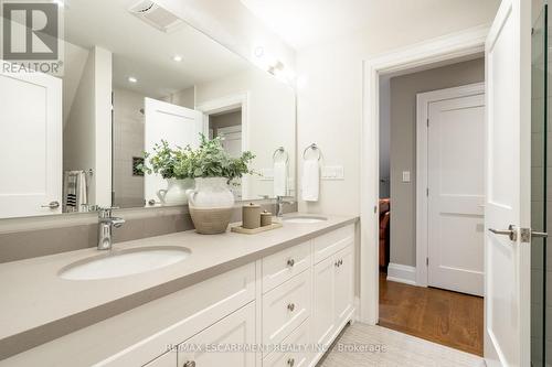 257 Surrey Drive, Oakville (Bronte West), ON - Indoor Photo Showing Bathroom