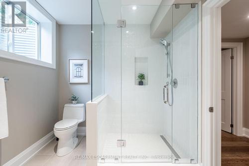 257 Surrey Drive, Oakville (Bronte West), ON - Indoor Photo Showing Bathroom