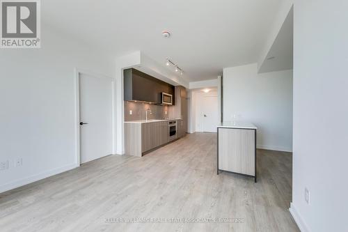 806 - 220 Missinnihe Way, Mississauga (Port Credit), ON - Indoor Photo Showing Kitchen