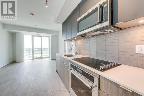 806 - 220 Missinnihe Way, Mississauga (Port Credit), ON - Indoor Photo Showing Kitchen With Upgraded Kitchen