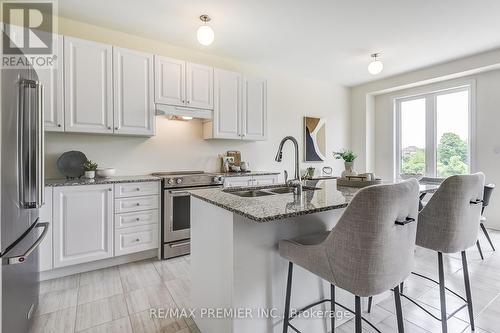 67 Armilia Place, Whitby, ON - Indoor Photo Showing Kitchen With Stainless Steel Kitchen With Double Sink With Upgraded Kitchen