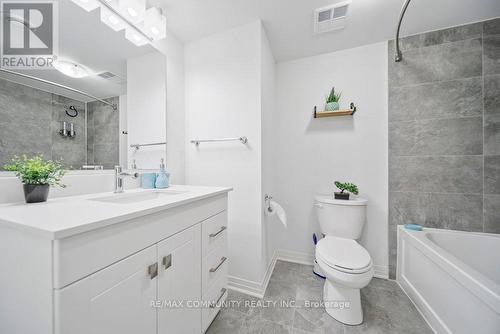 1672 Pleasure Valley Path N, Oshawa (Samac), ON - Indoor Photo Showing Bathroom