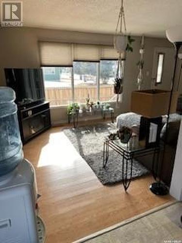 520 2Nd Street W, Meadow Lake, SK - Indoor Photo Showing Living Room