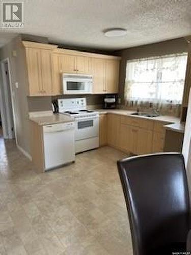 520 2Nd Street W, Meadow Lake, SK - Indoor Photo Showing Kitchen