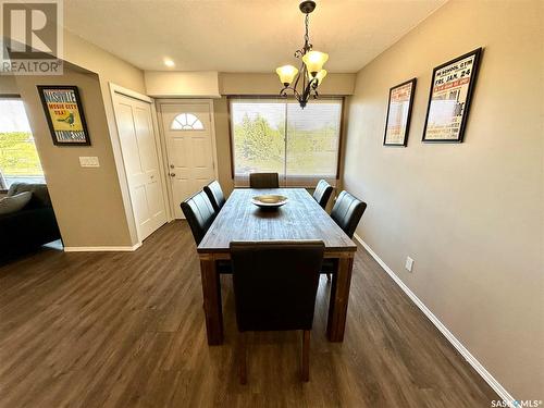 510 Bray Street E, Swift Current, SK - Indoor Photo Showing Dining Room