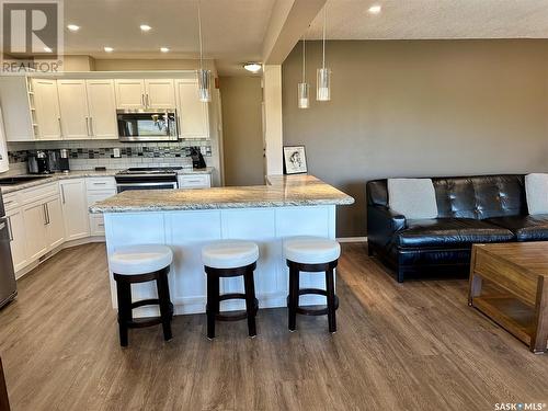 510 Bray Street E, Swift Current, SK - Indoor Photo Showing Kitchen