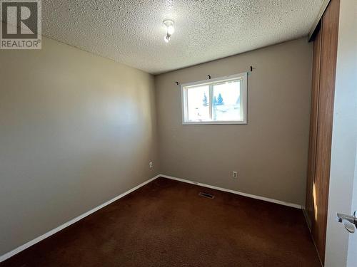 132 Spruce Avenue, Tumbler Ridge, BC - Indoor Photo Showing Other Room