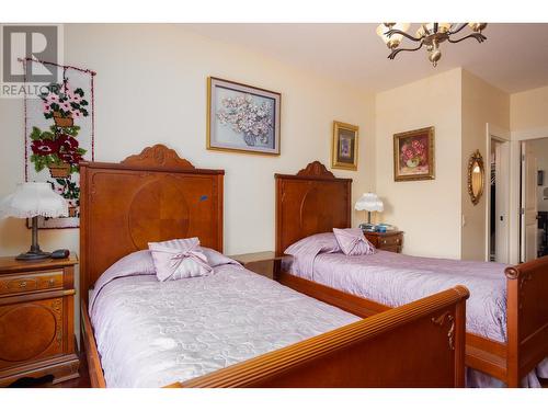 197 Terrace Hill Place, Kelowna, BC - Indoor Photo Showing Bedroom