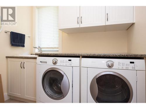 197 Terrace Hill Place, Kelowna, BC - Indoor Photo Showing Laundry Room