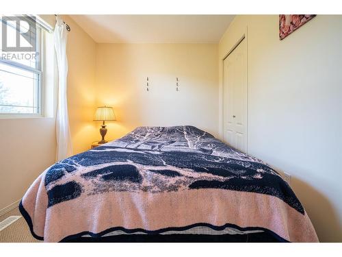 242 Commonage Road, Vernon, BC - Indoor Photo Showing Bedroom