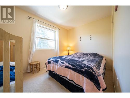 242 Commonage Road, Vernon, BC - Indoor Photo Showing Bedroom