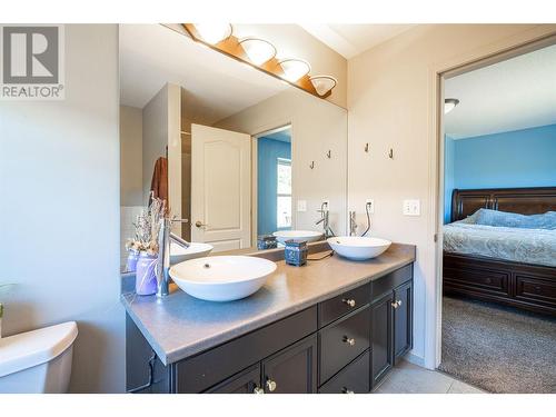 242 Commonage Road, Vernon, BC - Indoor Photo Showing Bathroom