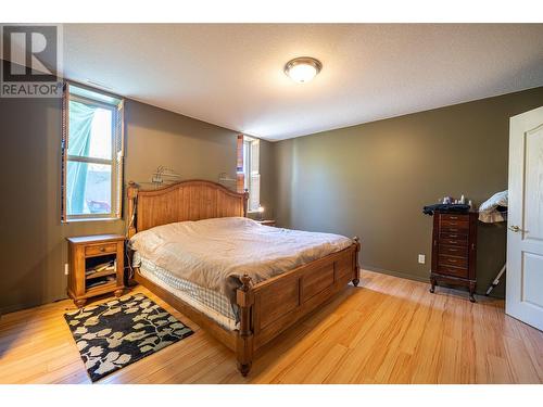 242 Commonage Road, Vernon, BC - Indoor Photo Showing Bedroom