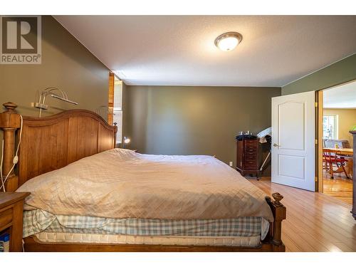 242 Commonage Road, Vernon, BC - Indoor Photo Showing Bedroom