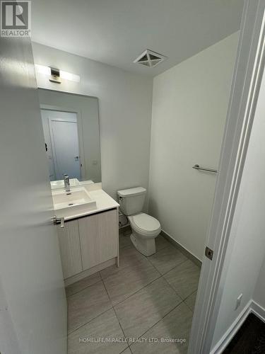 137 - 251 Manitoba Street, Toronto (Mimico), ON - Indoor Photo Showing Bathroom