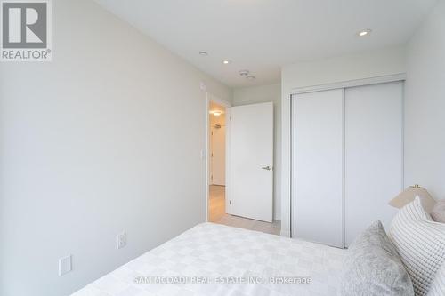 416 - 3401 Ridgeway Drive, Mississauga (Erin Mills), ON - Indoor Photo Showing Bedroom