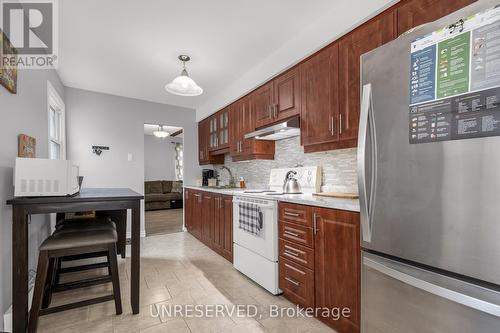 1 Bishop Road, Welland, ON - Indoor Photo Showing Kitchen