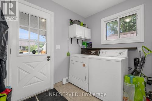 1 Bishop Road, Welland, ON - Indoor Photo Showing Laundry Room