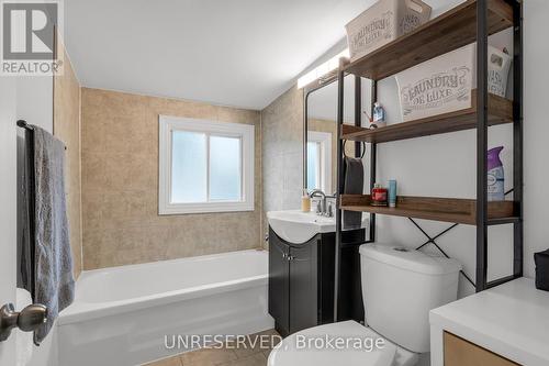 1 Bishop Road, Welland, ON - Indoor Photo Showing Bathroom