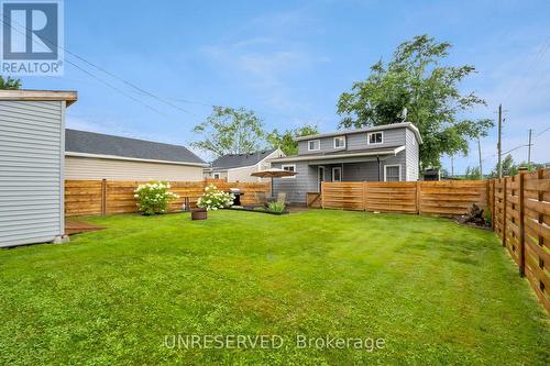 1 Bishop Road, Welland, ON - Outdoor