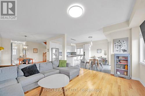 22 Jenkins Street, East Luther Grand Valley, ON - Indoor Photo Showing Living Room