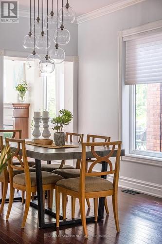 17 Stanley Avenue, Hamilton (Durand), ON - Indoor Photo Showing Dining Room