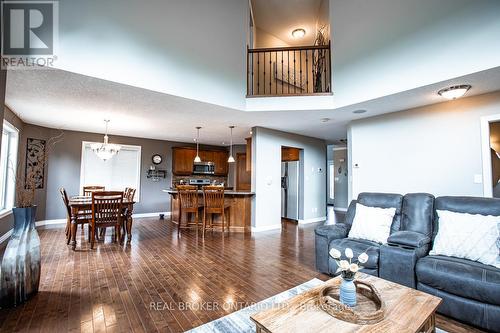 743 Anzio Road, Woodstock, ON - Indoor Photo Showing Living Room