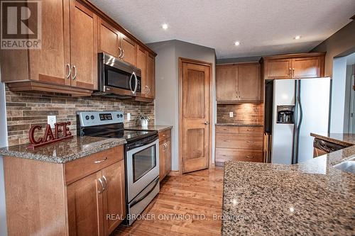 743 Anzio Road, Woodstock, ON - Indoor Photo Showing Kitchen