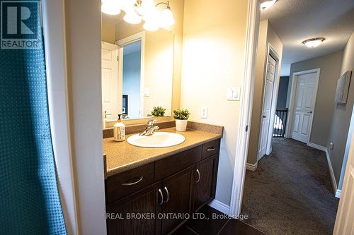 743 Anzio Road, Woodstock, ON - Indoor Photo Showing Bathroom