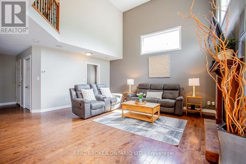 743 Anzio Road, Woodstock, ON - Indoor Photo Showing Other Room