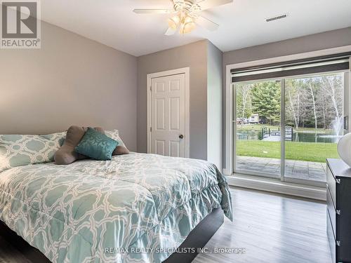 5947 Fourth Line, Erin (Hillsburgh), ON - Indoor Photo Showing Bedroom