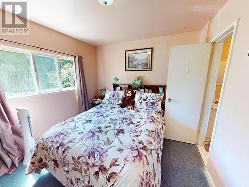 6749 Drake Street, Powell River, BC - Indoor Photo Showing Bedroom