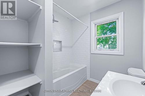 7613 Highway 26, Clearview (Stayner), ON - Indoor Photo Showing Bathroom