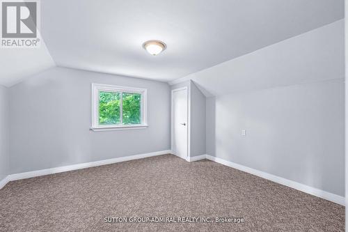 7613 Highway 26, Clearview (Stayner), ON - Indoor Photo Showing Other Room