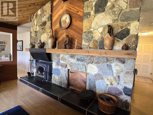 200 Whiskeyfill Road, Valemount, BC - Indoor