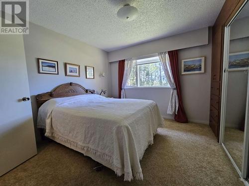 200 Whiskeyfill Road, Valemount, BC - Indoor Photo Showing Bedroom